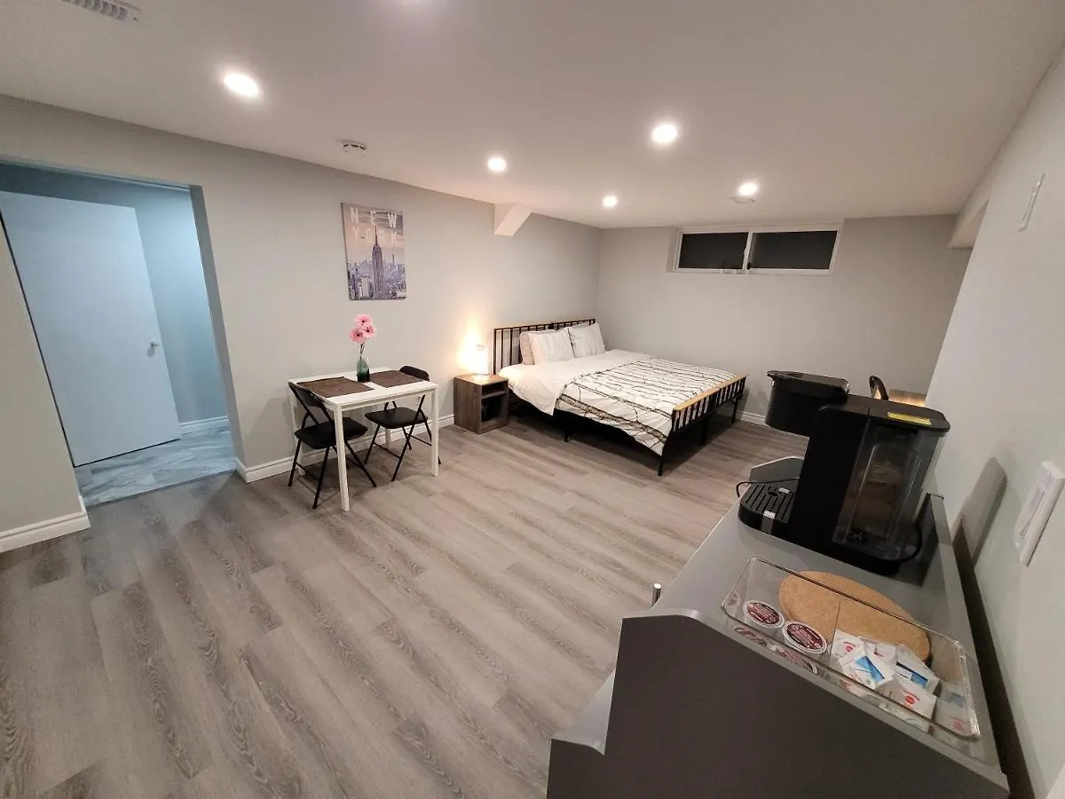 Guest House Basement - Master Bedrooms In Bayview Village Toronto 0*,  Canada